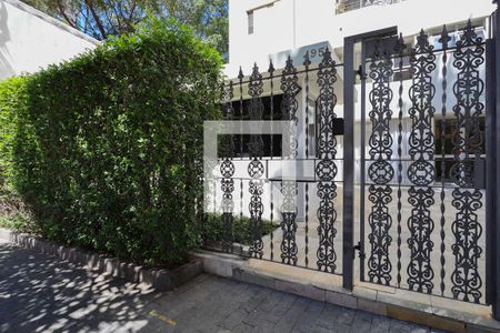Fachada do condomínio de apartamento para alugar com 2 quartos, 90m² em Santana, São Paulo