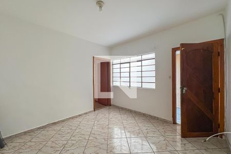 Sala de casa para alugar com 3 quartos, 156m² em Jardim Calux, São Bernardo do Campo