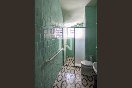 Banheiro de casa à venda com 7 quartos, 350m² em Santo Antônio, Belo Horizonte