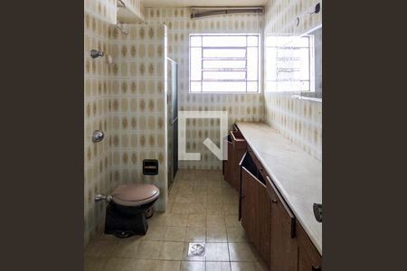 Banheiro 3 de casa à venda com 7 quartos, 350m² em Santo Antônio, Belo Horizonte