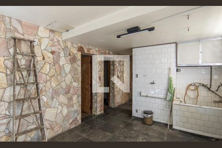 Lavanderia de casa à venda com 7 quartos, 350m² em Santo Antônio, Belo Horizonte