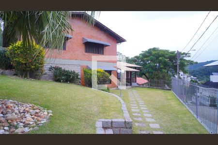 Fachada de kitnet/studio para alugar com 1 quarto, 17m² em Carvoeira, Florianópolis