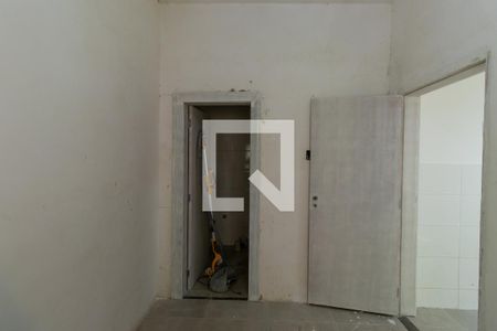 Quarto de Serviço de casa de condomínio para alugar com 5 quartos, 585m² em Rio Cotia, Cotia