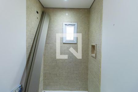 Banheiro da Suíte 4 de casa de condomínio para alugar com 5 quartos, 585m² em Rio Cotia, Cotia