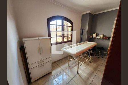 Casa à venda com 4 quartos, 480m² em Cidade Patriarca, São Paulo