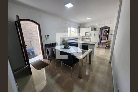 Casa à venda com 4 quartos, 480m² em Cidade Patriarca, São Paulo