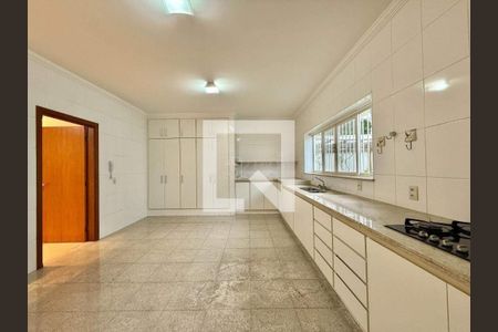 Casa à venda com 3 quartos, 202m² em Parque dos Resedás, Campinas