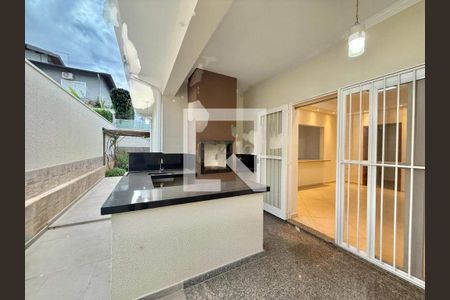 Casa à venda com 3 quartos, 202m² em Parque dos Resedás, Campinas