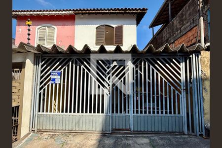 Fachada de casa à venda com 2 quartos, 250m² em Jardim Santa Inês, Guarulhos