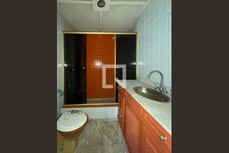 Banheiro social de apartamento à venda com 2 quartos, 180m² em Ipanema, Rio de Janeiro