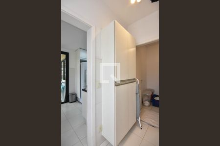 Apartamento à venda com 207m², 3 quartos e 4 vagas Apartamento à venda com 207m², 3 quartos e 4 vagasÁrea de Serviço