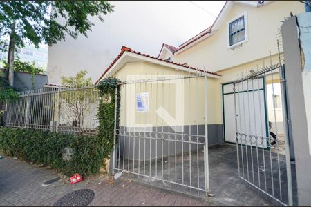 Fachada de casa à venda com 1 quarto, 260m² em Praça da Bandeira, Rio de Janeiro