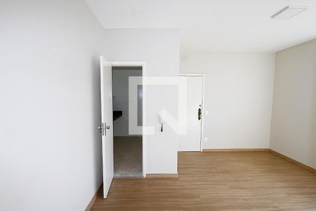 Sala de apartamento à venda com 2 quartos, 62m² em Salgado Filho, Belo Horizonte