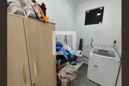 Área de Serviço de casa para alugar com 2 quartos, 90m² em Parque Sao Francisco, Ferraz de Vasconcelos