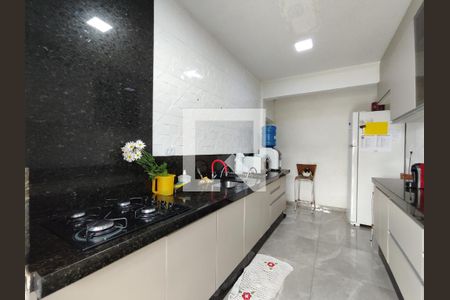 Cozinha de casa para alugar com 2 quartos, 90m² em Parque Sao Francisco, Ferraz de Vasconcelos