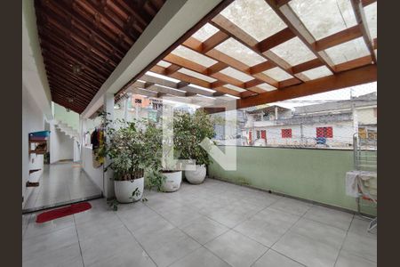 Quintal de casa para alugar com 2 quartos, 90m² em Parque Sao Francisco, Ferraz de Vasconcelos