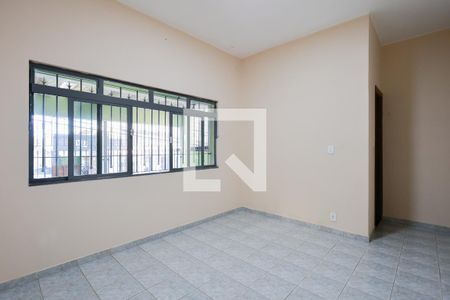 Casa à venda com 126m², 3 quartos e 2 vagasSuíte