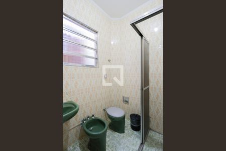 Casa à venda com 126m², 3 quartos e 2 vagasBanheiro social