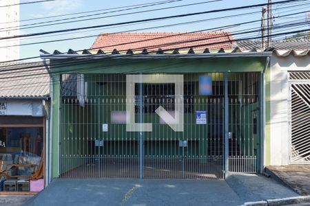 Casa à venda com 126m², 3 quartos e 2 vagasFachada + plaquinha