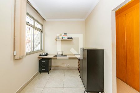 Apartamento à venda com 142m², 4 quartos e 2 vagasEscritório