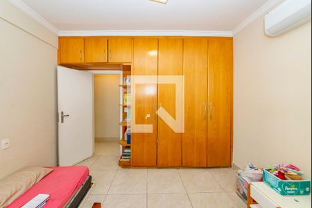 Apartamento à venda com 142m², 4 quartos e 2 vagasQuarto 1
