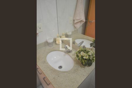 Apartamento à venda com 64m², 2 quartos e 2 vagasBanheiro 2