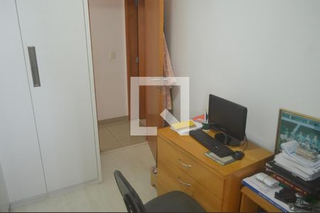 Apartamento à venda com 64m², 2 quartos e 2 vagasQuarto 2