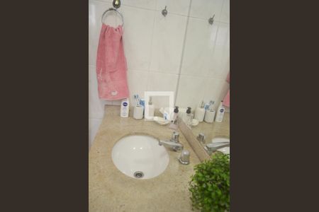 Apartamento à venda com 64m², 2 quartos e 2 vagasBanheiro 1