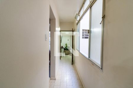 Corredor de apartamento à venda com 3 quartos, 121m² em Santana, Porto Alegre