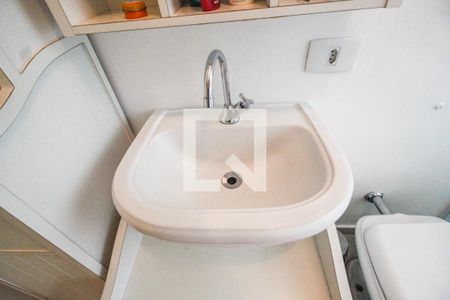 Banheiro de apartamento à venda com 2 quartos, 76m² em Carandiru, São Paulo