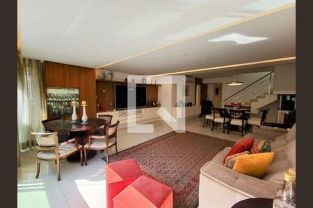 Apartamento à venda com 4 quartos, 266m² em Icaraí, Niterói