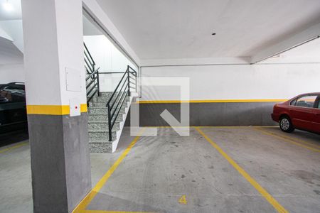 Garagem de apartamento à venda com 2 quartos, 56m² em Jardim Silvana, Santo André