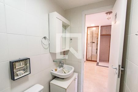 Banheiro de apartamento para alugar com 1 quarto, 33m² em Cambuci, São Paulo