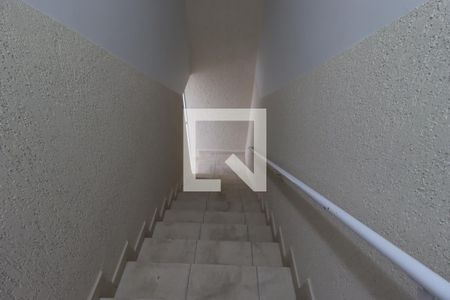 Escada de apartamento à venda com 2 quartos, 104m² em Jardim das Maravilhas, Santo André