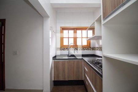 Cozinha de casa à venda com 3 quartos, 130m² em Parque Maria Domitila, São Paulo