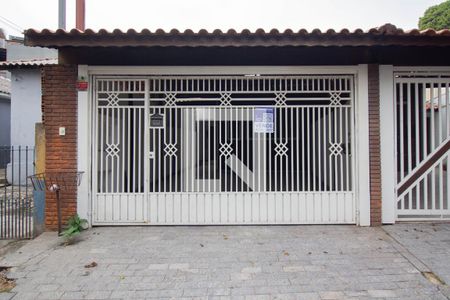 Fachada de casa à venda com 3 quartos, 130m² em Parque Maria Domitila, São Paulo