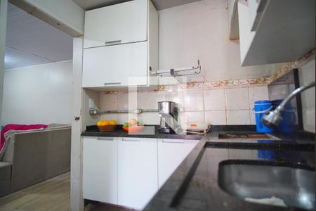 Cozinha de casa à venda com 2 quartos, 120m² em Bom Jesus, Porto Alegre