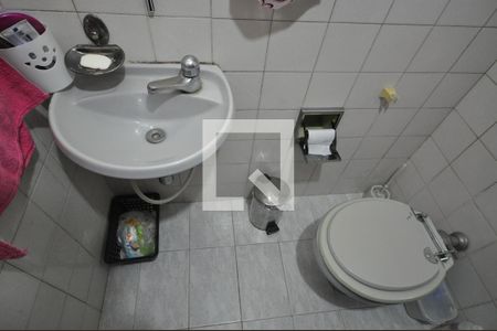 Banheiro do Quarto 1 de casa para alugar com 3 quartos, 150m² em Parque Casa de Pedra, São Paulo