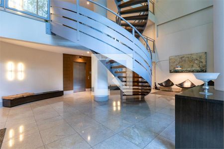 Apartamento à venda com 3 quartos, 191m² em Vila Suzana, São Paulo