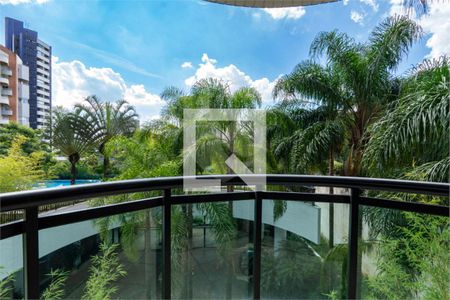 Apartamento à venda com 3 quartos, 191m² em Vila Suzana, São Paulo