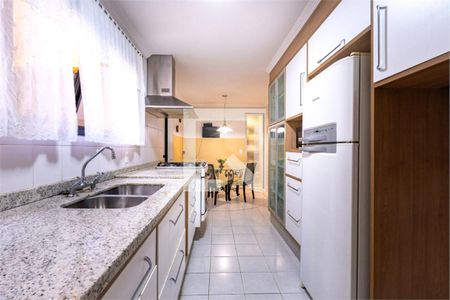 Apartamento à venda com 3 quartos, 191m² em Vila Suzana, São Paulo