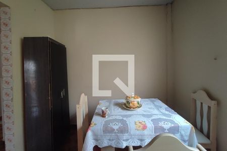 Casa à venda com 270m², 3 quartos e 2 vagas Casa à venda com 270m², 3 quartos e 2 vagasCopa