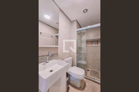 Banheiro de apartamento para alugar com 1 quarto, 45m² em Ondina, Salvador