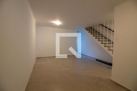 Sala de casa à venda com 3 quartos, 120m² em Chácara Santo Antônio (zona Sul), São Paulo