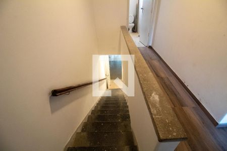 Escada de casa à venda com 3 quartos, 120m² em Chácara Santo Antônio (zona Sul), São Paulo