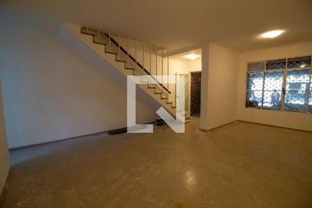Sala de casa à venda com 3 quartos, 120m² em Chácara Santo Antônio (zona Sul), São Paulo