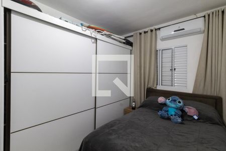 Quarto 1 de apartamento para alugar com 2 quartos, 45m² em Vila Nhocuné, São Paulo