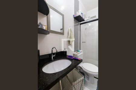 Banheiro de apartamento à venda com 2 quartos, 45m² em Vila Nhocuné, São Paulo