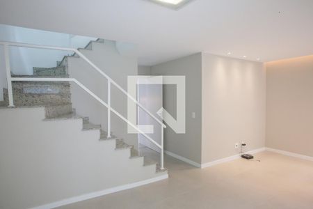 Sala de casa de condomínio à venda com 5 quartos, 177m² em Freguesia (jacarepaguá), Rio de Janeiro