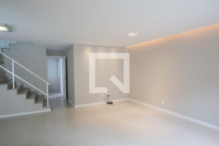 Sala de casa de condomínio à venda com 5 quartos, 177m² em Freguesia (jacarepaguá), Rio de Janeiro